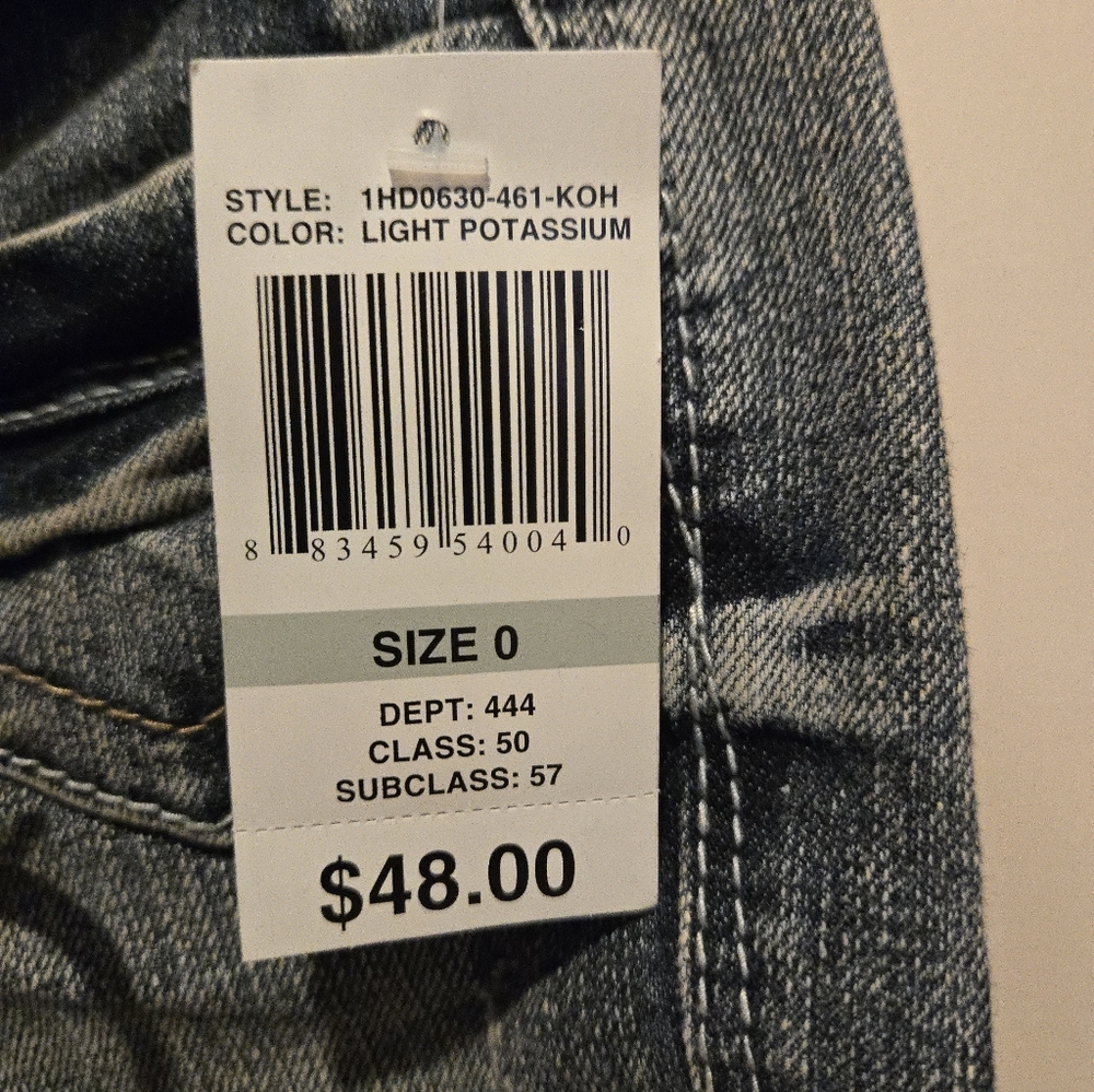 Women's Wall Flower Blue Jeans with Belt - Picture 3 of 7
